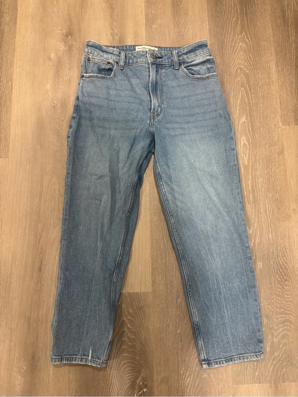 Abercrombie & Fitch Women's Light Blue High-Rise Straight Jeans
